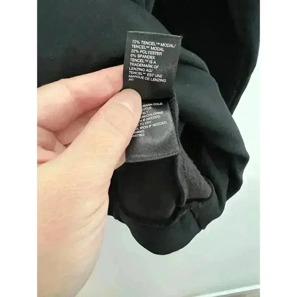 Zella Peaceful Crossover Pullover Black Size Medium - Picture 10 of 13